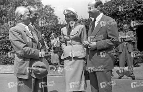 Carl Raddatz, France Roche, Bernard Blier