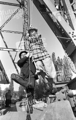 Rudolf Carl, Hans Richter