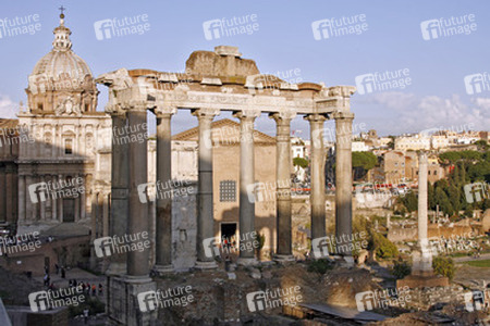 Tempio di Saturno / Tempel des Saturn