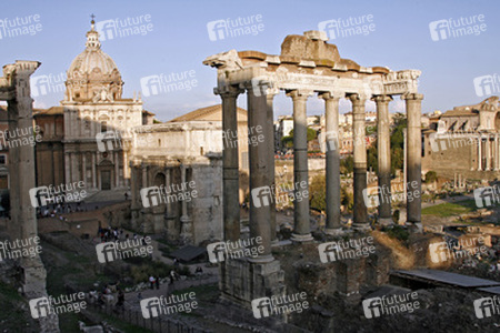 Tempio di Saturno / Tempel des Saturn