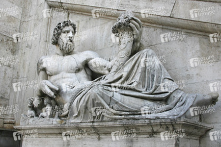 Palazzo Senatorio / Senatorenpalast