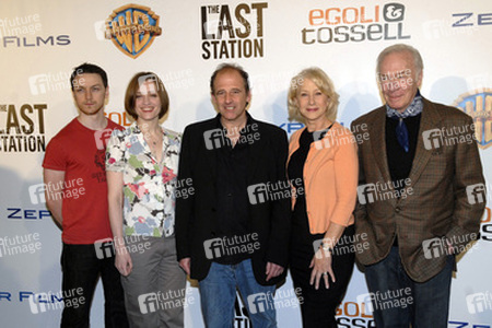 James McAvoy, Anne-Marie Duff, Michael Hoffman, Helen Mirren, Christopher Plummer