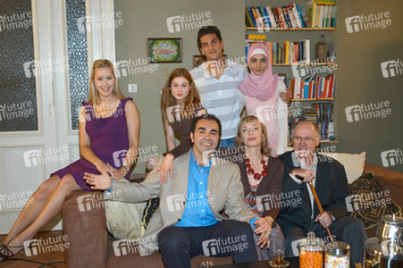 Katharine Kaali, Josefine Preuss, Elyas M'Barek, Pegah Ferydoni, Adnan Maral, Anna Stieblich, Carl Heinz Choynski
