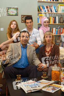 Josefine Preuss, Elyas M'Barek, Pegah Ferydoni, Adnan Maral, Anna Stieblich