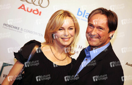 Saskia Valencia, Helmut Zierl