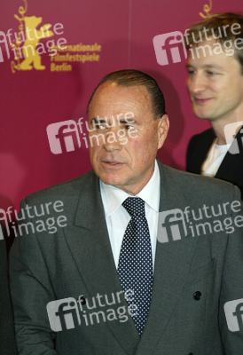 Maurizio Antonini, Jan Henrik Stahlberg