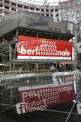 Berlinale Werbung am CineStar Kino im Sony Center