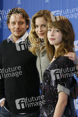 Anders W. Berthelsen, Maria Bonnevie, Sarah Juel Werner