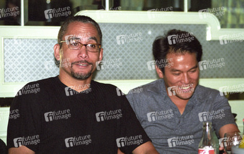Richard Biggs, Von Flores