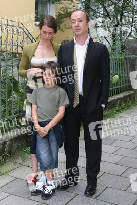 Melika Foroutan, Jannik Brengel, Ulrich Noethen