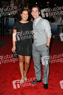 Martin Compston mit Begleitung