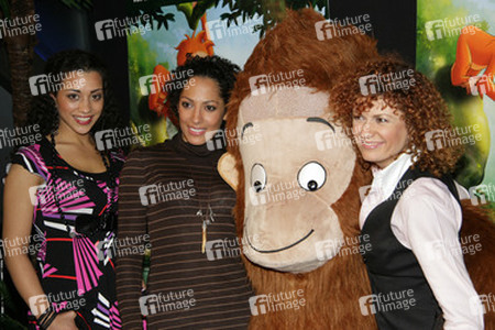 Nadja Benaissa, Jessica Wahls, Lucy Diakowska