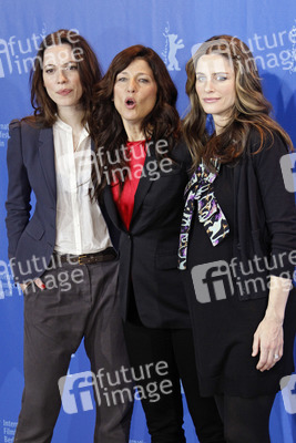 Rebecca Hall, Catherine Keener, Amanda Peet