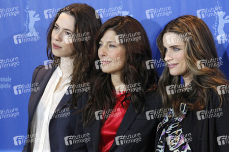 Rebecca Hall, Catherine Keener, Amanda Peet