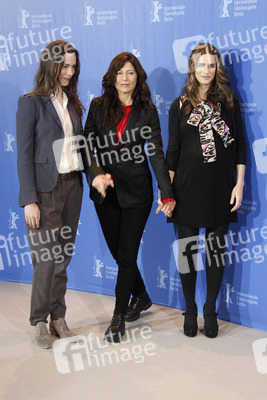Rebecca Hall, Catherine Keener, Amanda Peet