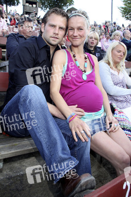 Rhea Harder mit Lebensgefährte Jörg Vennewald