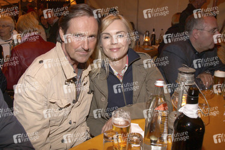 Helmut Zierl, Saskia Valencia