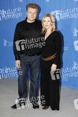 Petri Kotwica, Outi Mäenpää