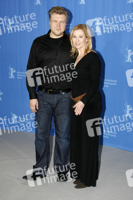 Petri Kotwica, Outi Mäenpää