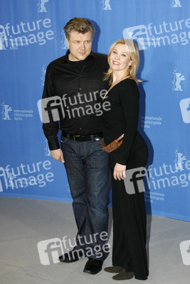 Petri Kotwica, Outi Mäenpää