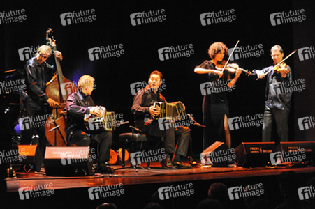 Carel Kraayenhof & Sexteto Canyengue