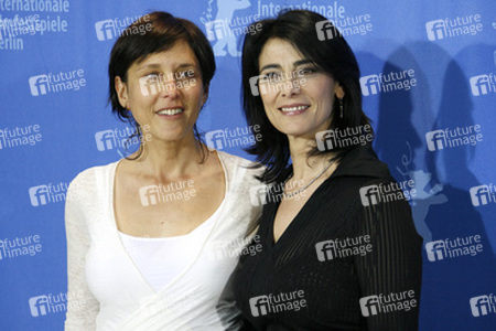 Rona Lipaz-Michael, Hiam Abbass