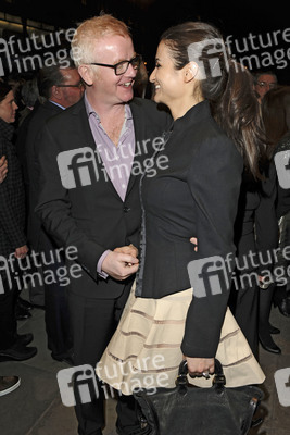 Chris Evans mit Begleitung