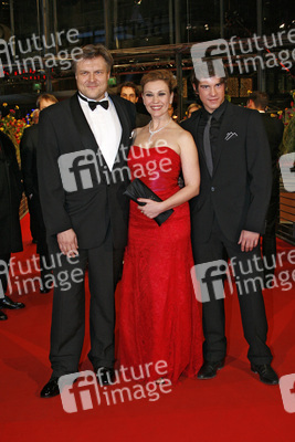 Petri Kotwica, Outi Mäenpää, Ville Virtanen