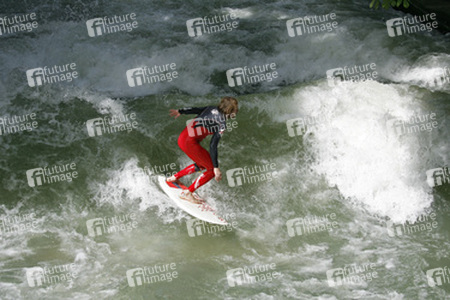 Surfen auf dem Eisbach