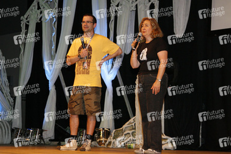 Thomas Robins, Lori Dungey