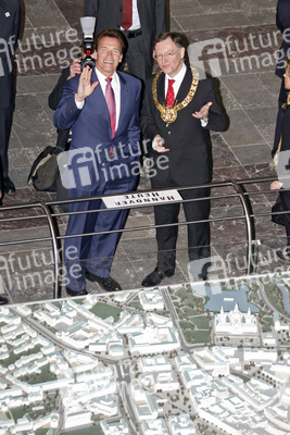 Arnold Schwarzenegger, Stephan Weil