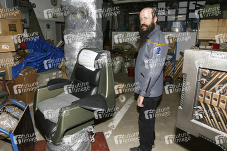 Martin Netter mit Captain's Chair aus 'Star Trek'