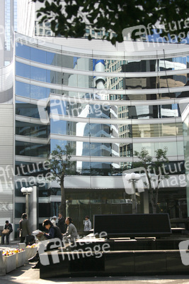 Spiegelung in Hochhaus