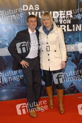 André Hennicke mit Freundin