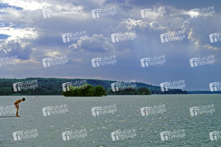 Turmspringer und Gewitter