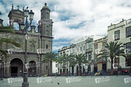 Santa Ana und der Plaza de las Canares