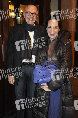 Natalia Wörner mit Begleitung