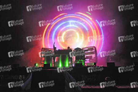 Tom Rowlands, Ed Simons