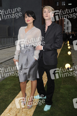 Miranda Leonhardt, Ben Ivory