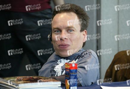 Warwick Davis