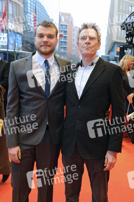 Pilou Asbaek, Jesper Christensen