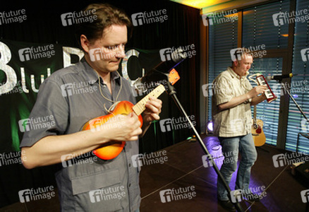 Nico Walser, Wolfgang Grieger