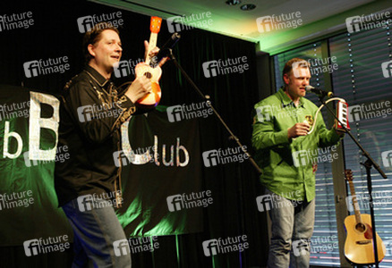 Nico Walser, Wolfgang Grieger