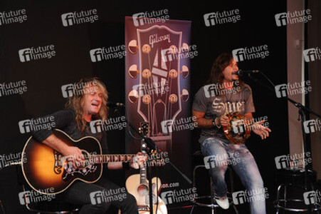Leo Leoni, Steve Lee (Gotthard)