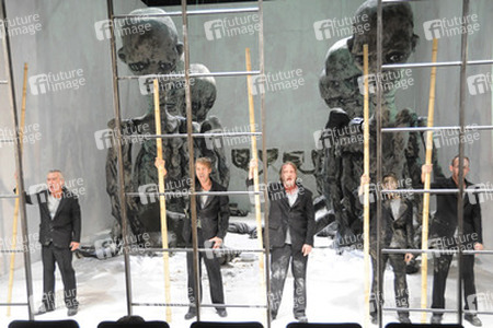 Harald Baumgartner, Daniel Hoevels, Peter Moltzen, Olivia Gräser, Elias Arens