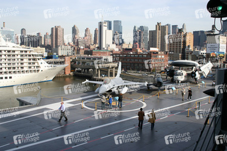 Helicopter, Kampflugzeuge