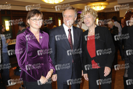 Marek Prawda mit Ehefrau Grazyna Prawda, Gesine Schwan