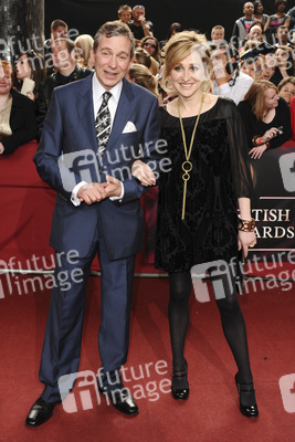 John Middleton, Charlotte Bellamy