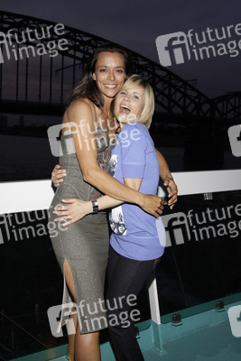 Yvonne de Bark, Michaela Schaffrath