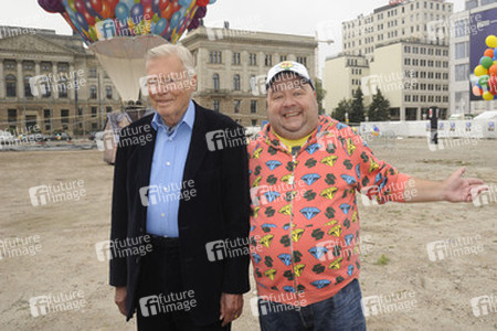 Karlheinz Böhm, Dirk Bach